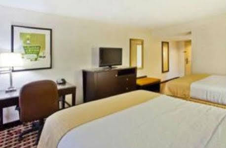 Ramada By Wyndham 2* Gainesville
